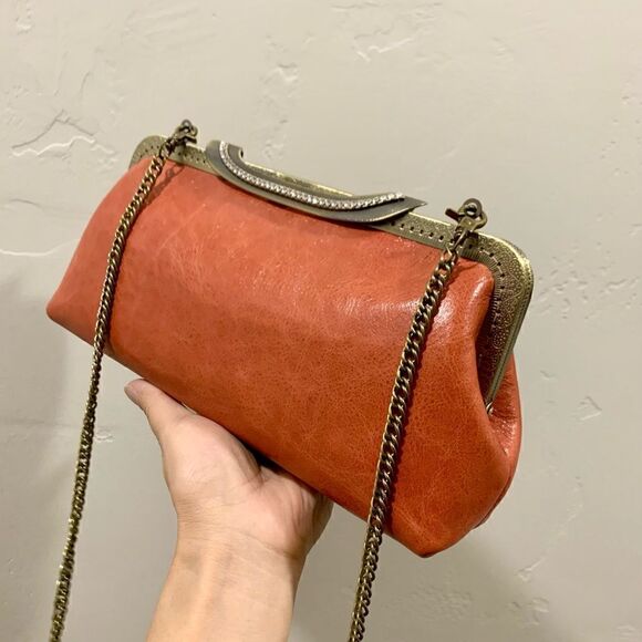 Vintage Handsewn Genuine Cowhide Push-lock Clutch/Crossbody & 2 Chain Styles - Picture 5 of 16